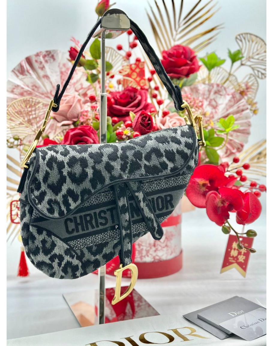 CHRISTIAN DIOR GREY EMBROIDERY LEOPARD SADDLE BAG